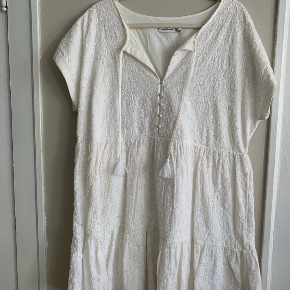 NWOT Vineyard Vines Island Eyelet Dress